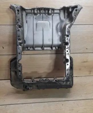 Mercedes-Benz E AMG W212 Oil sump A6510140802