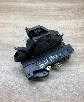 Ford Focus Front door lock 2S4AA21813HA Leftside