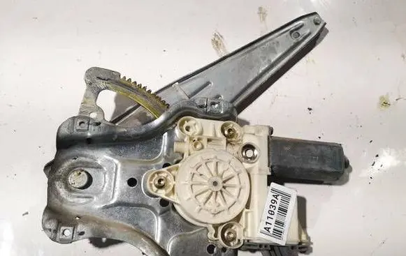 Toyota Avensis T250 Sliding door window regulator with motor 