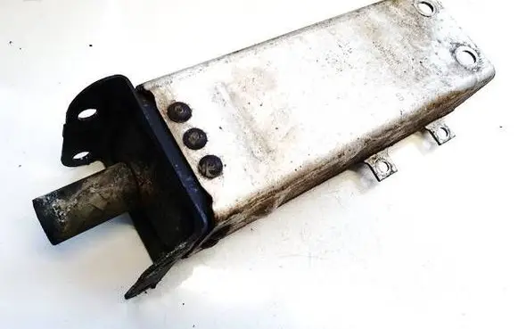 Mercedes-Benz E W211 Front bumper mounting bracket ch61677