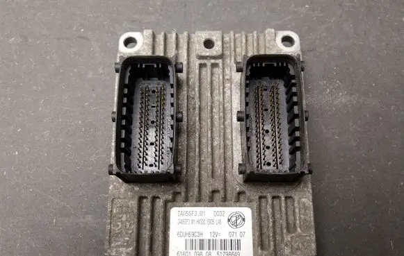 Nissan Primera Engine control unit/module 51798649 IAW5SF3M1