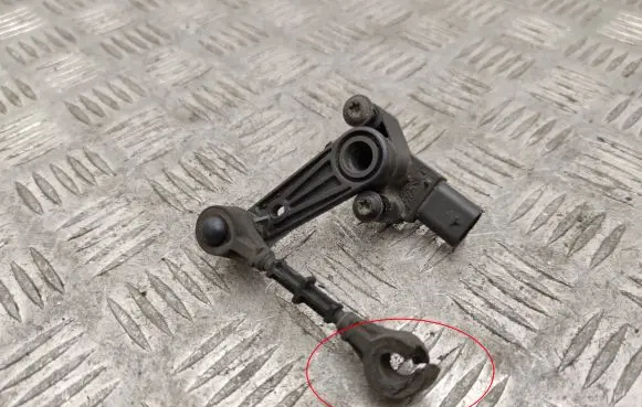 Land Rover Discovery Sport Air suspension front height level sensor K8D23D026AA
