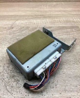 Mazda 323 ABS control unit/module BG1P67650 6L11B