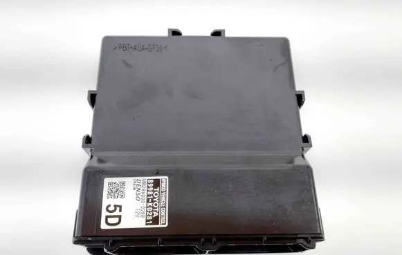 Toyota Yaris XP210 Other devices MB2860000280 89981K0281