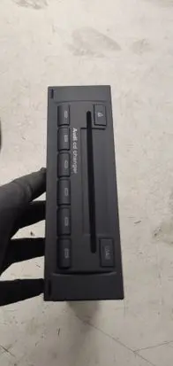 Audi A4 S4 B7 8E 8H CD/DVD changer AUZ5ZAF214 8E0035111D
