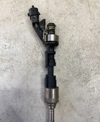 Ford C-MAX II Fuel injector BM5G9F593BA