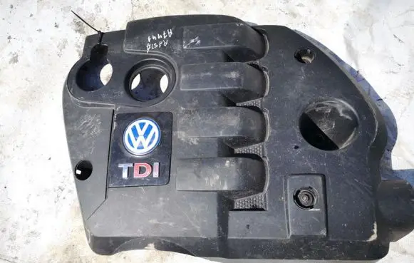 Volkswagen Golf IV Engine cover (trim) 038103925l 038103925m