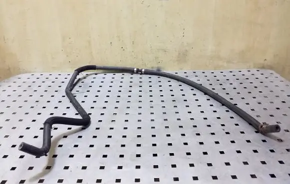 Audi Q7 4L Engine coolant pipe/hose 7L6122447G