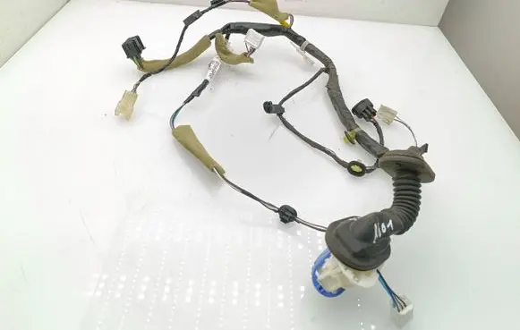 Suzuki Vitara (LY) Front door wiring loom 3675654P00 888888888