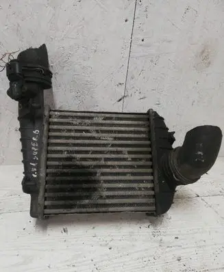 Skoda Superb B5 (3U) Intercooler radiator 3B0145805