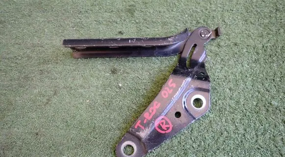 Volkswagen T-Roc Engine bonnet/hood hinges