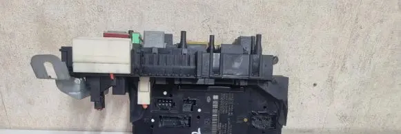 Mercedes-Benz E W212 SAM control unit 2129000022