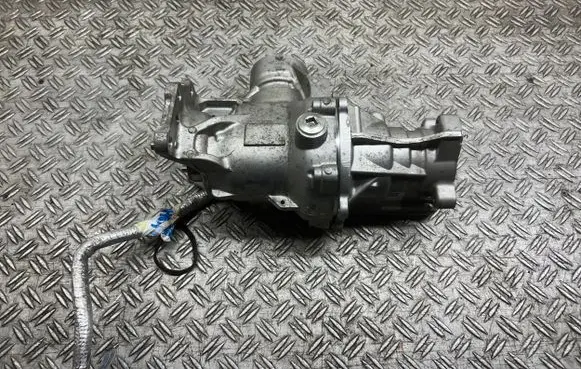 Gearbox transfer box case