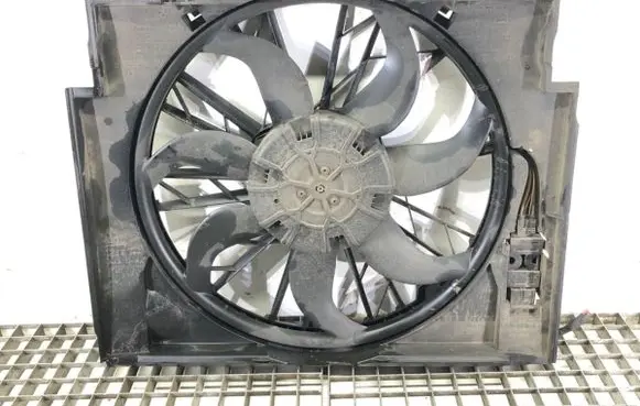 BMW 5 E60 E61 Fan set 7801657