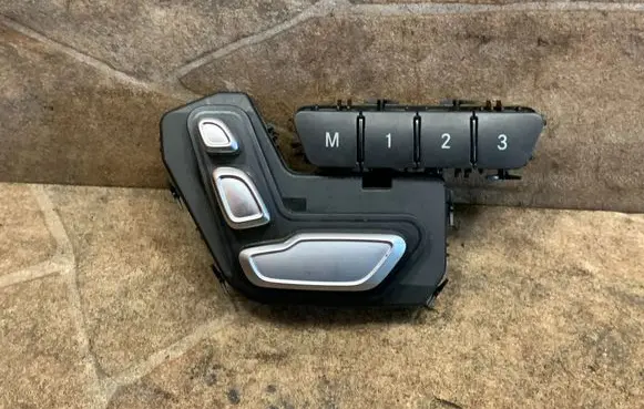 Mercedes-Benz E C207 W207 Seat control switch A2129050251