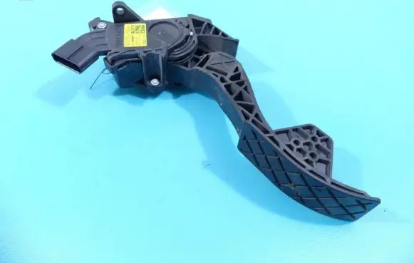Skoda Fabia Mk3 (NJ) Accelerator throttle pedal 6C1723503D IMPRK1346340