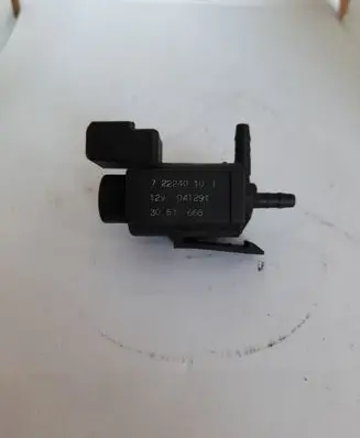 Volvo XC90 Turbo solenoid valve 72224010