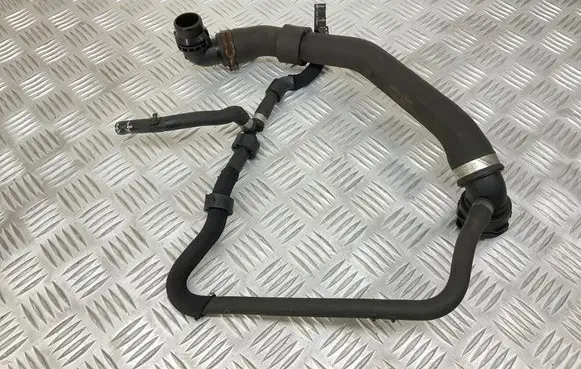 Engine coolant pipe/hose