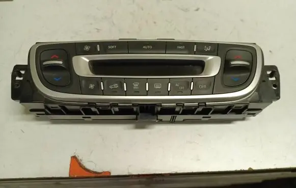 Renault Scenic III - Grand scenic III Climate control unit 275100026r