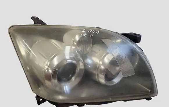 Toyota Avensis T250 Headlight/headlamp 35108 9922680008