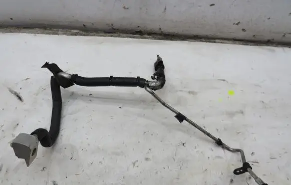 Jaguar XJ X351 Air conditioning (A/C) pipe/hose