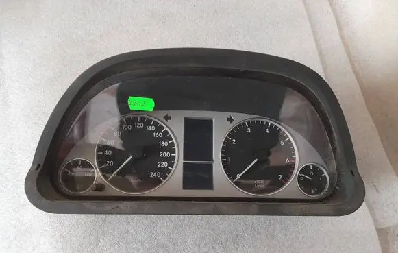 Mercedes-Benz B W245 Speedometer (instrument cluster) a1695407247 1695407247