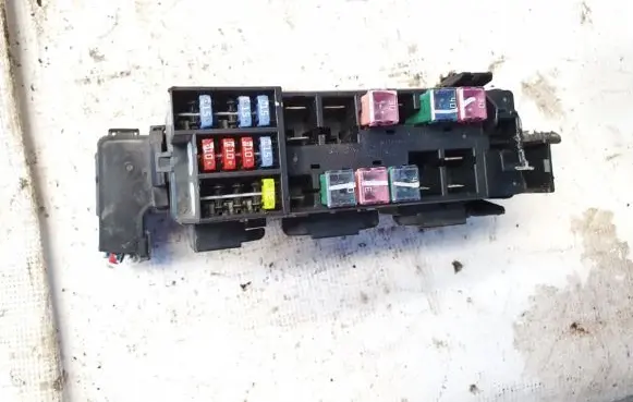 Nissan X-Trail T30 Fuse box set 72545078 7254-5078