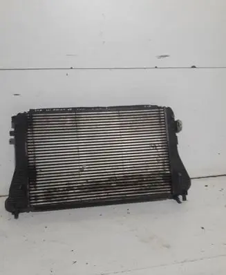 Volkswagen PASSAT B7 Intercooler radiator
