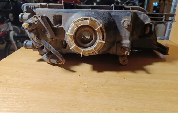 Nissan Almera Headlight/headlamp 1514L
