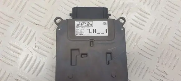 Toyota RAV 4 (XA50) Voltage converter/converter module 