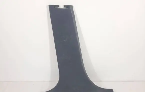 (B) pillar trim (bottom)