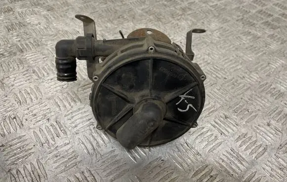 BMW 5 E39 Secondary air pump 72216665 72185239