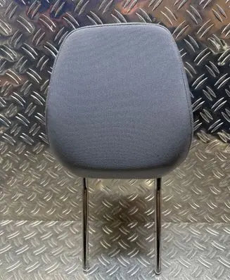 Volkswagen ID.5 Front seat headrest