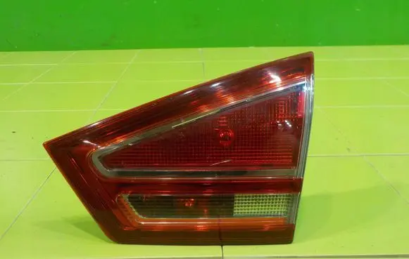 Ford B-MAX Rear/tail lights AV1113A602BG