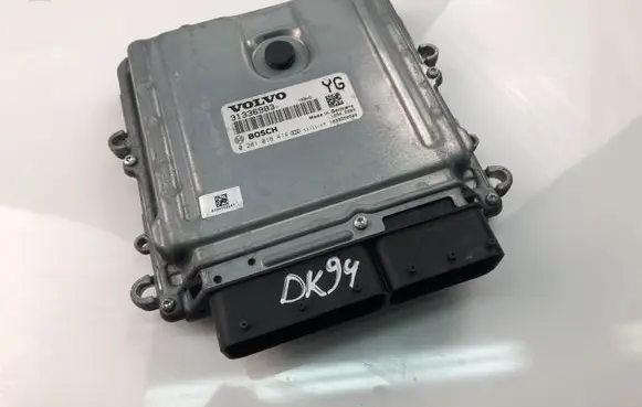 Volvo V40 Engine control unit/module 31336983