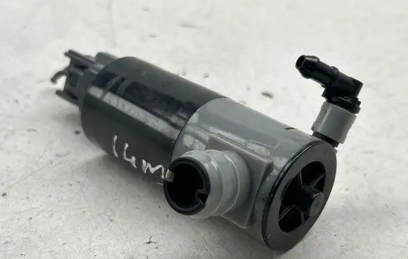 Volvo V40 Headlight washer pump 140911A 205853 1019873