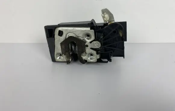 Dacia Sandero III Rear door lock 825020994R 825020994RA