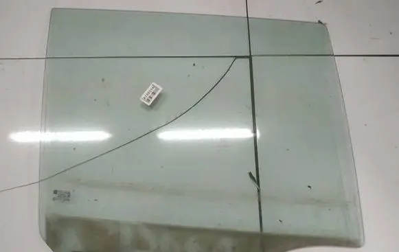 Opel Zafira A Rear door window glass AS2