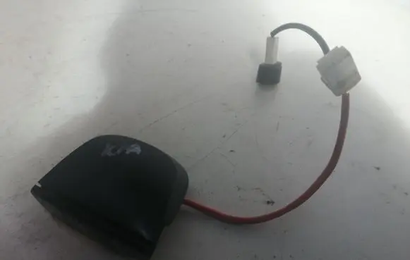 Steering wheel buttons/switches