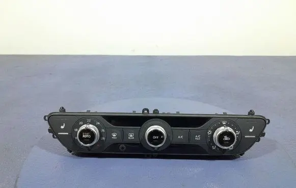 Audi A5 8T 8F Climate control unit 8W0820043Q