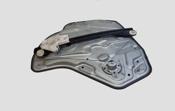 Skoda Octavia Mk2 (1Z) Rear door manual window regulator 117795G