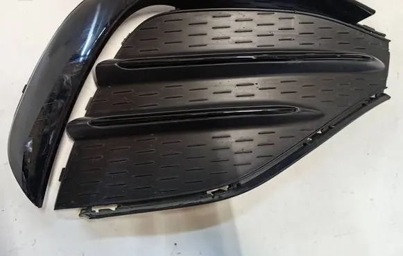 Mercedes-Benz GLA H247 Front bumper lower grill A2478854005 A2478852806