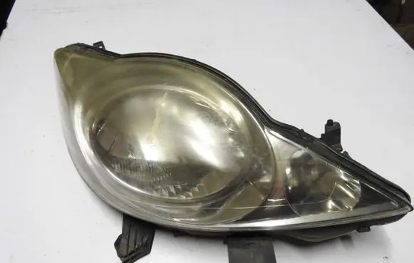 Peugeot 107 Headlight/headlamp 0H040