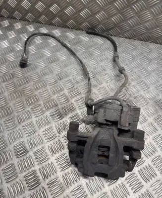 BMW 2 F45 Rear brake caliper 6883025