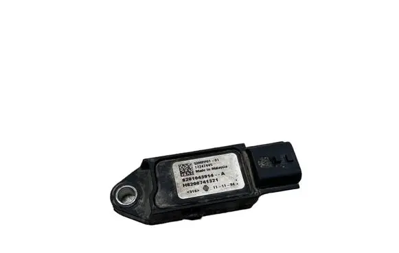 Renault Megane III Exhaust gas pressure sensor 8201043914A H8200741321 12247445