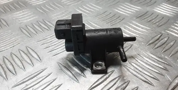 Nissan Navara D23 Vacuum valve 8200762162