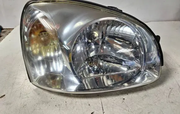 Hyundai Santa Fe Headlight/headlamp