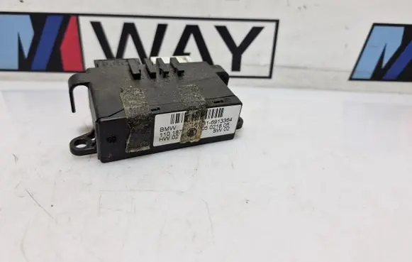 BMW 3 E46 Wing mirror control module 6913364