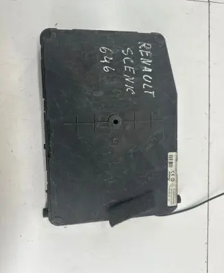 Renault Scenic II - Grand scenic II Comfort/convenience module 8200309693 04070 S113400310