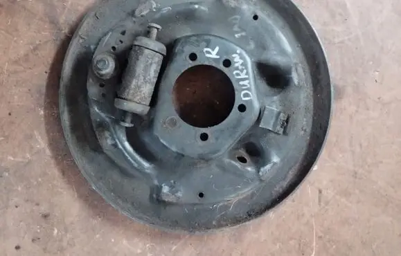 Dodge Durango I Rear brake disc plate dust cover 3214768R
